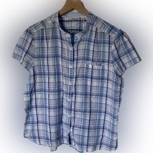 L.L. Bean short sleeve plaid purple/blue/white button down blouse. Size XL